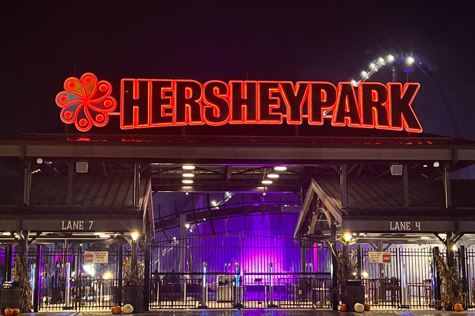 Hersheypark entrance 10 2 2022