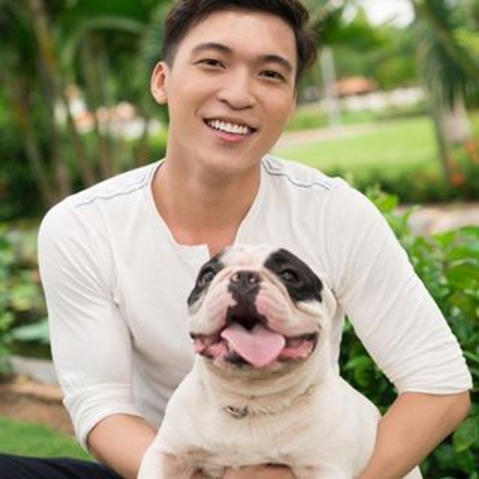 Brown and light brown  circle framed instagram profile picture (9)