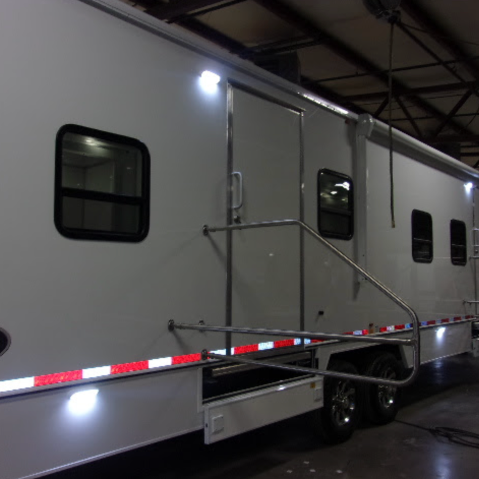 Command Center Trailer Rental