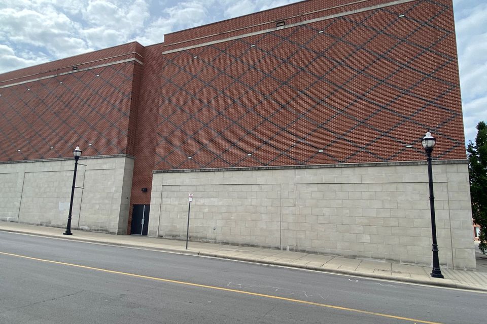 Hollywood theater brick cast stone 2