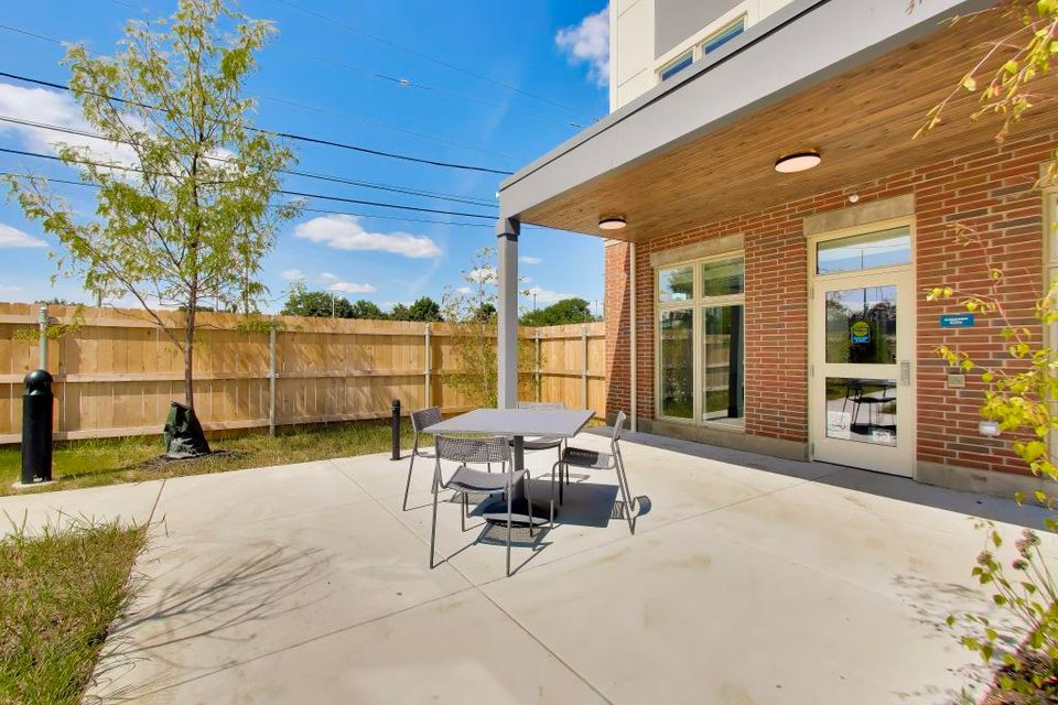 Brush hill apartments (9)