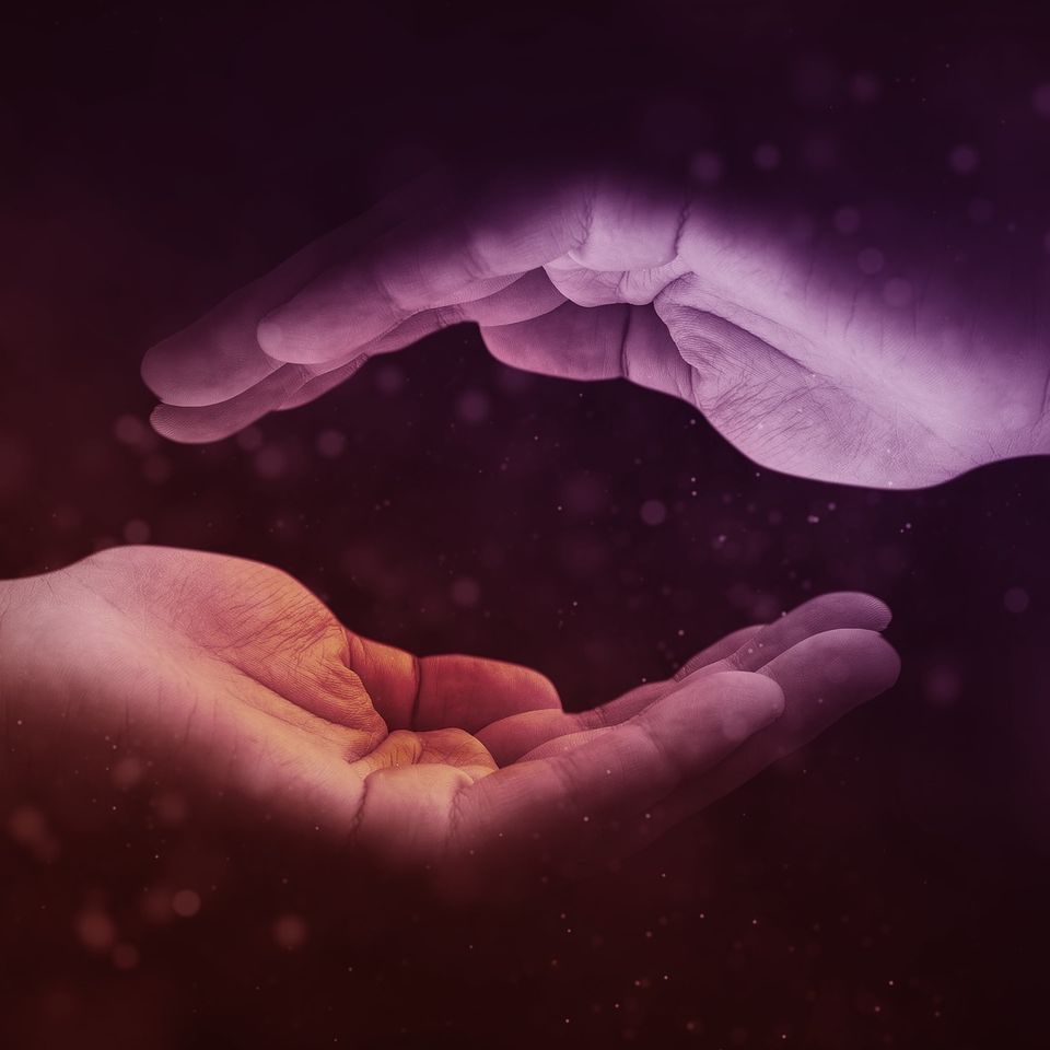 Hands 57e9d14443 1920
