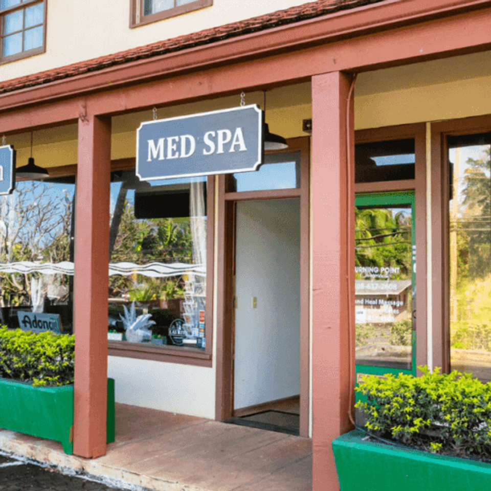 Med spa storefront haleiwa 1024x550 panorama f681096057f8da112570add8b9795682 5cbe368067526