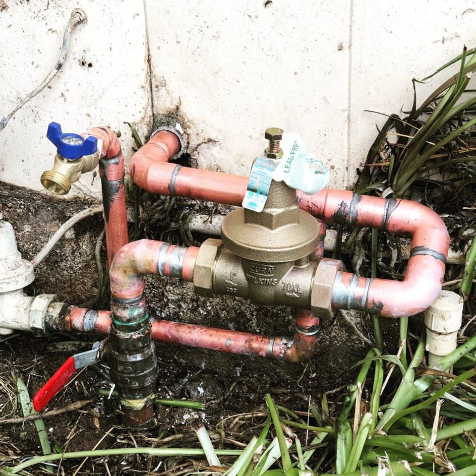 Water pressure regulator and Bibb install