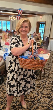 Traci clemente wins basket