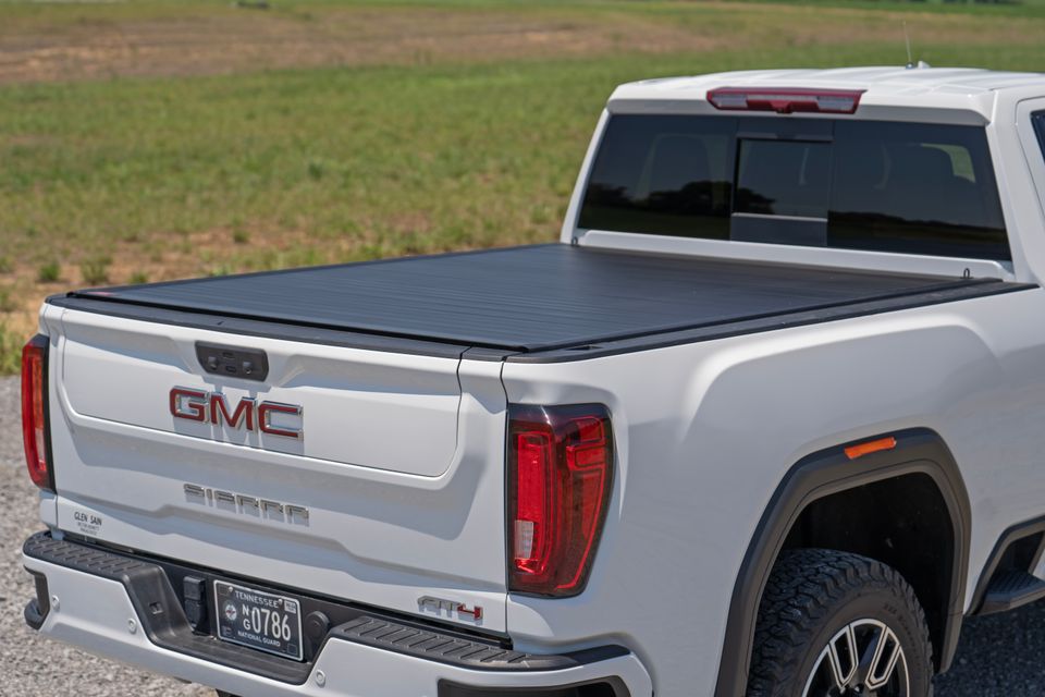 White GMC Sierra 