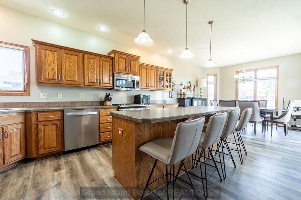 4211 shanna st grand island  ne 68803 a 9