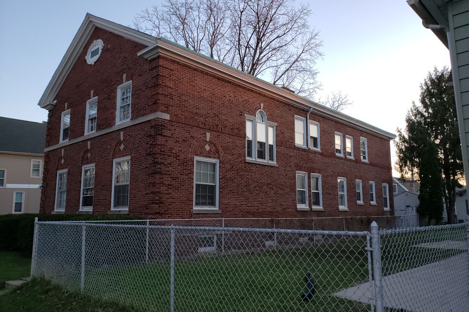 1123 s 25th north exterior