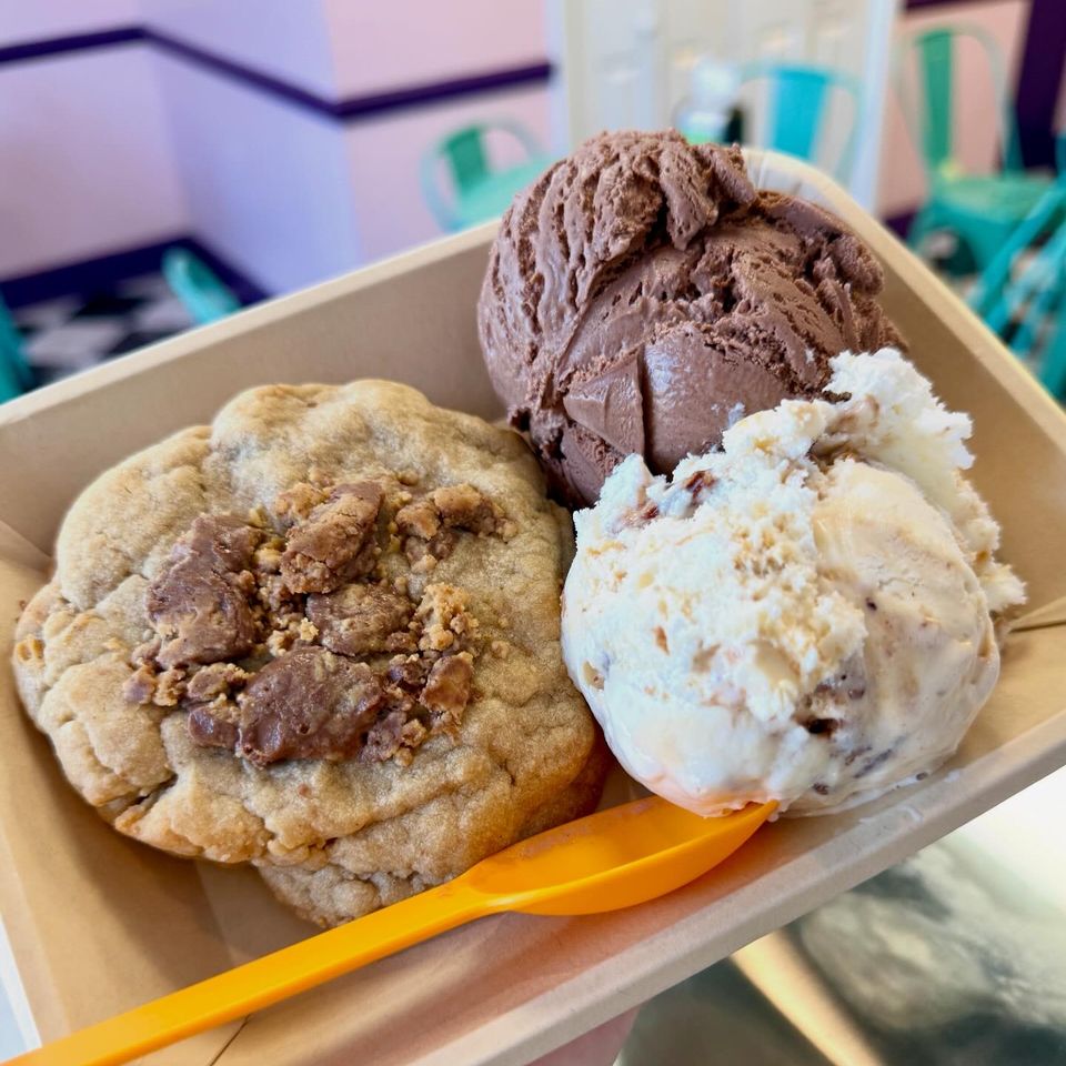 Cookie and ice cream combo