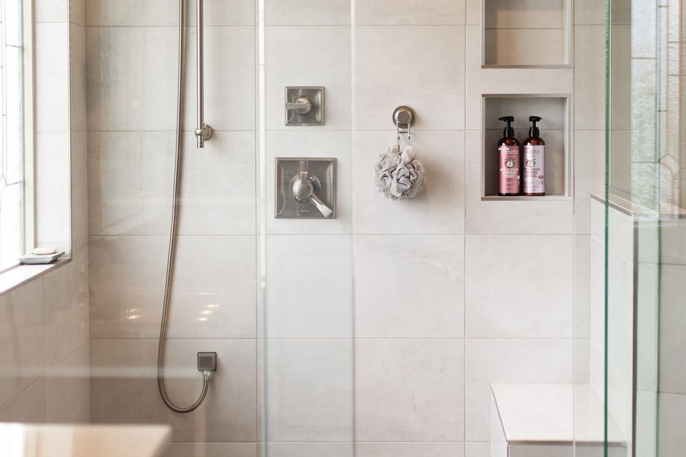 Knight master bath 17