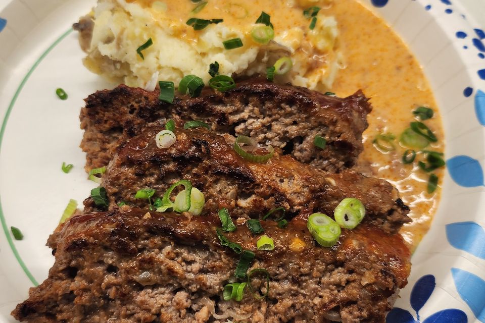 Meatloaf comfort food street eats restaurant chinatown honolulu