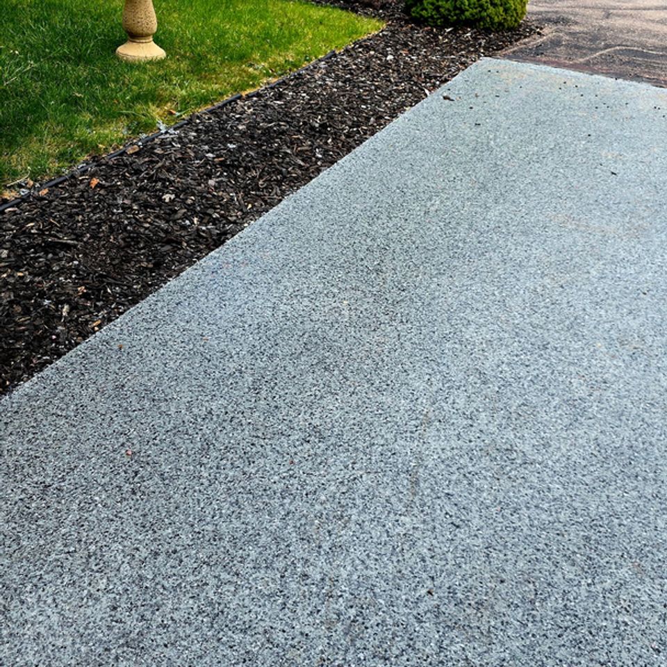 Flyhawk floor coatings epoxy flooring contractor hot springs sd rapid city sd light gray textured outdoor concrete dd7307c6 2d47 44fc 8be0 694eb5ba776e