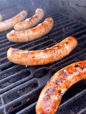 Bratwurst   cheddar 2