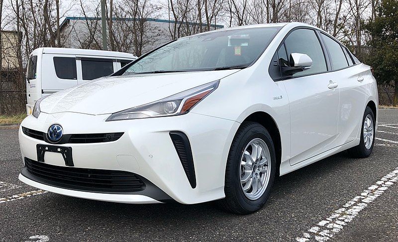 800px 2019 toyota prius zvw50r 1.8 hybrid liftback 2018 12 19 01