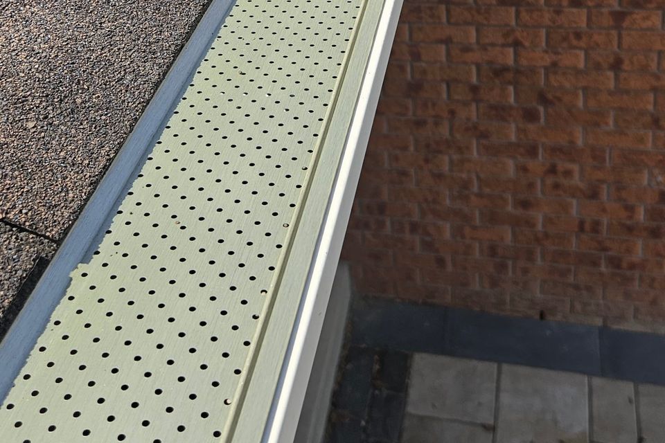 Picture 1   alurex leafscreen