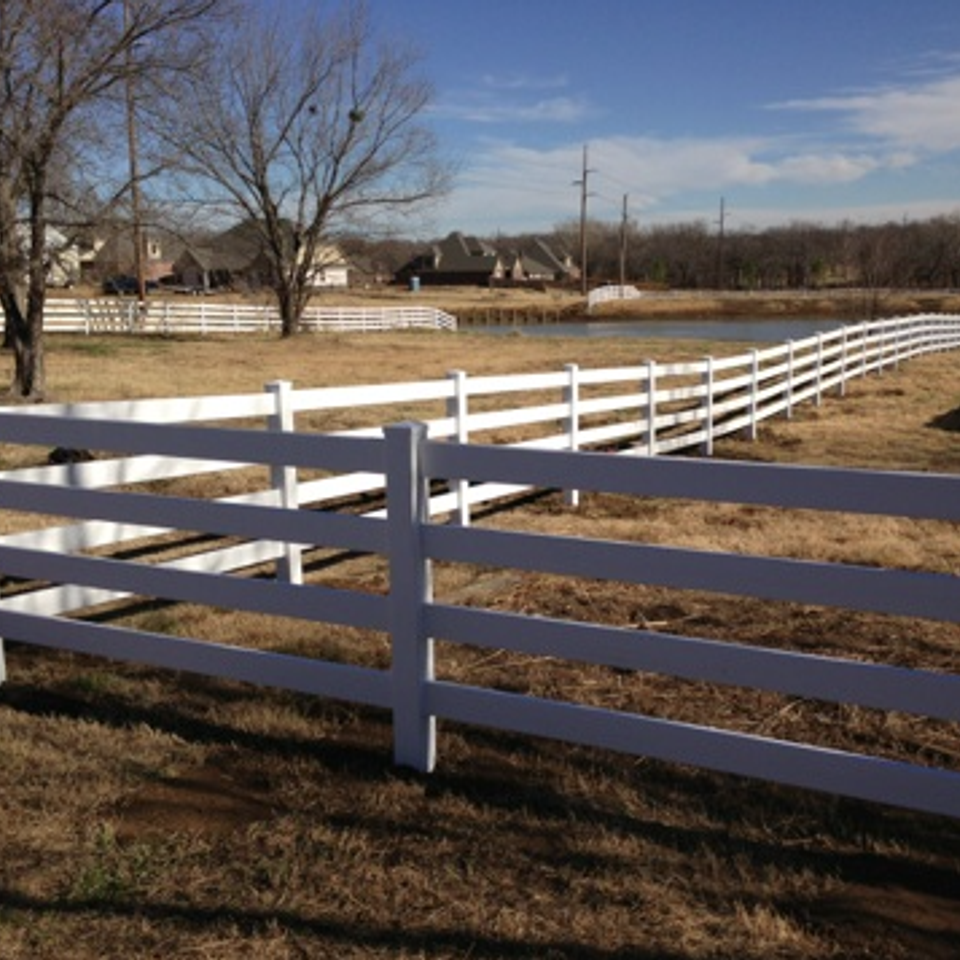 Midland vinyl fence   deck company   tulsa and coweta  oklahoma   vinyl metal wood fence sales and installation   ranch rail   vinyl white ranch rail fence with 4 rails20170609 8389 14ngu7t
