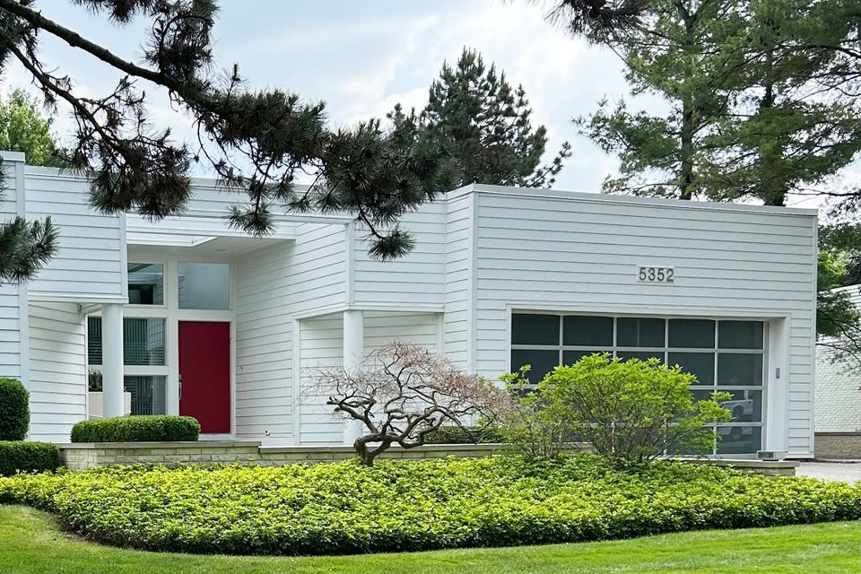 Modern home construction 4
