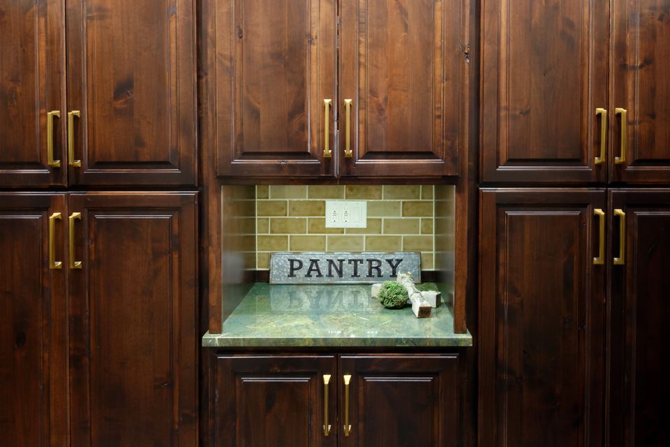 Keeling pantry 1