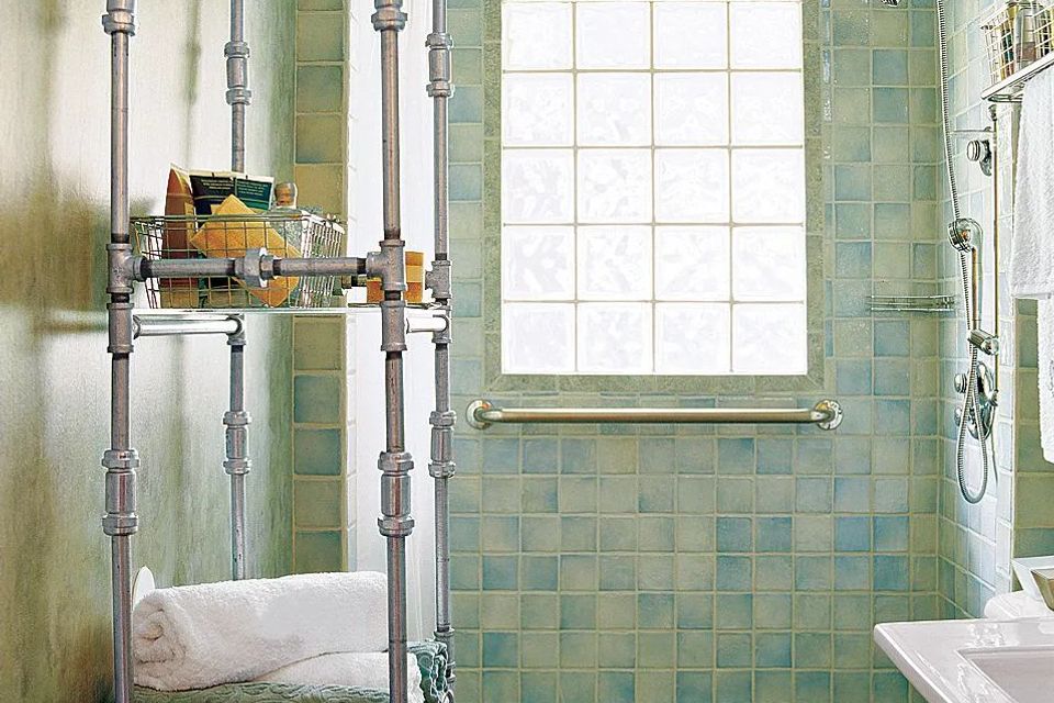 Cob bathroom 1