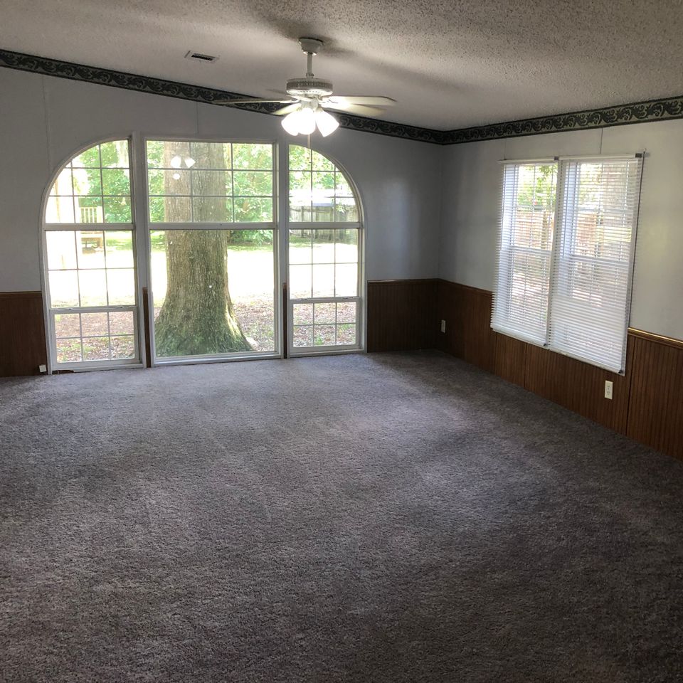 8670 fireplace living room