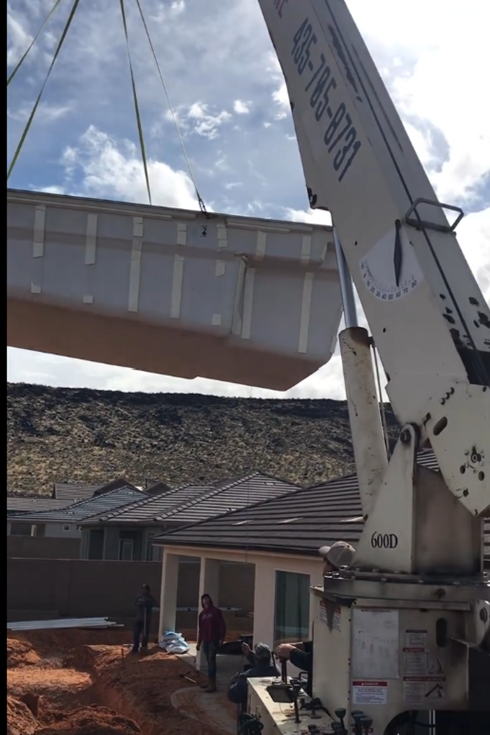Kofford Crane lifting pool