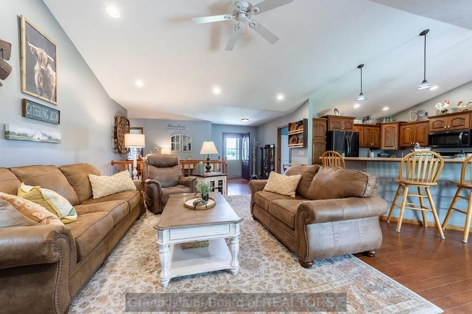 817 esther st fullerton ne a 5