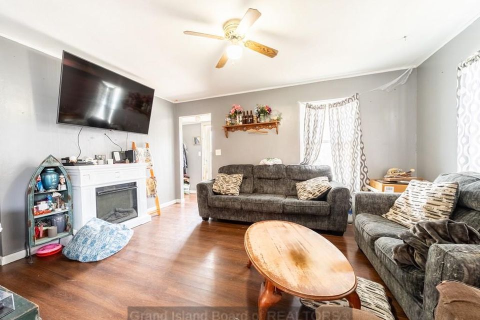 813 n adams grand island  ne 68803 a 5