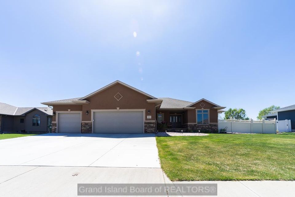 4211 shanna st grand island  ne 68803 a 1