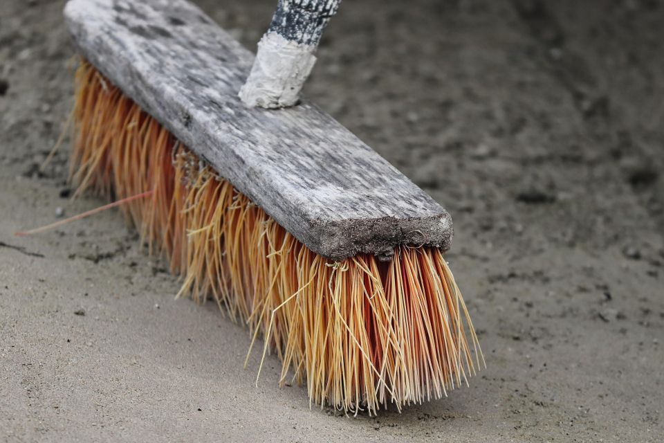 Broom gb85abe896 1920