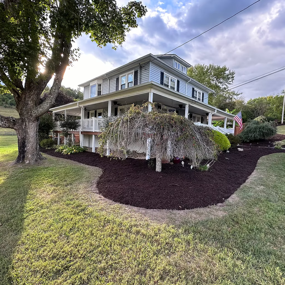 Mowing landscaping johnson city43