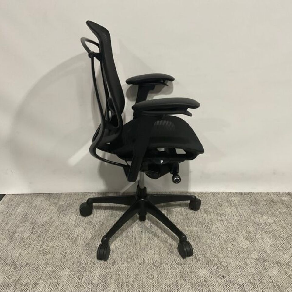 Contessa black 2