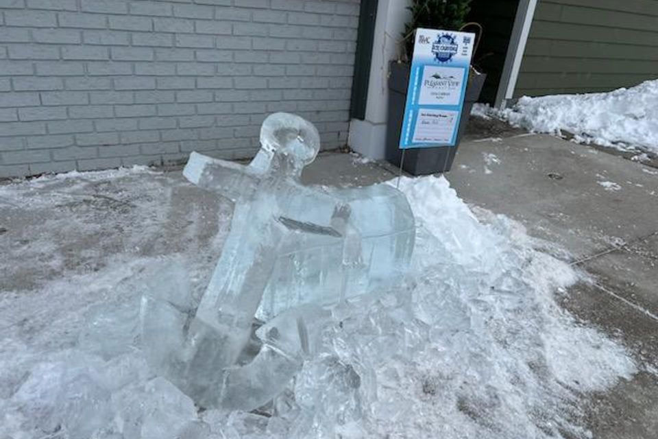 Ice carving 2026 40