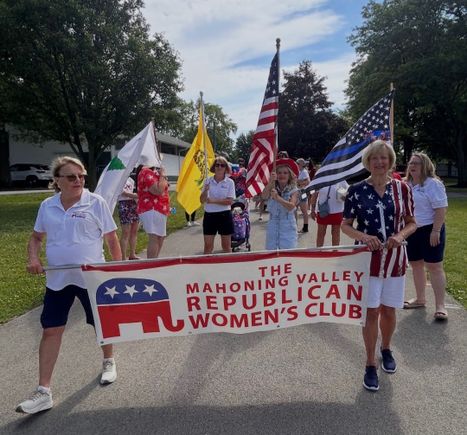 Women s club walkers july 4