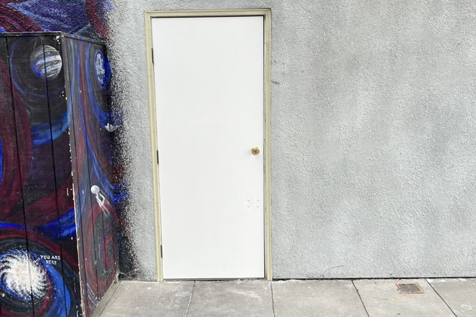 O (4)
