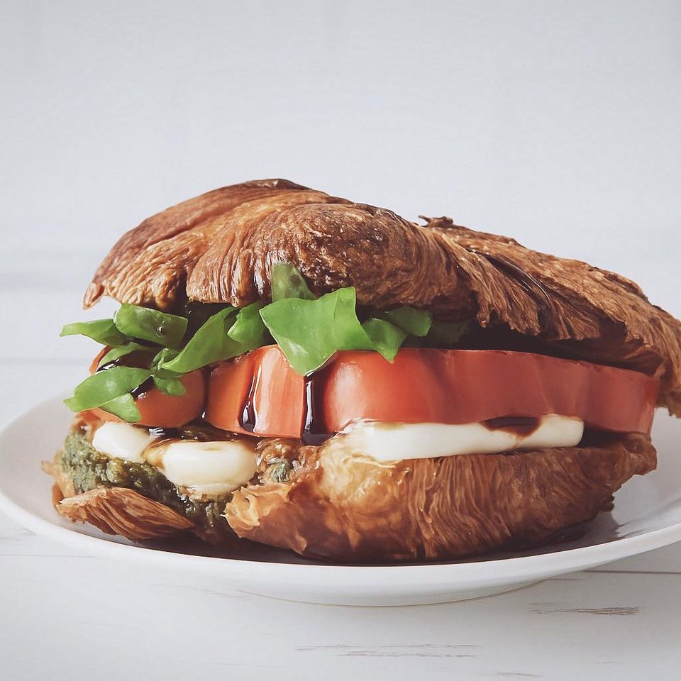 Heirloom tomato croissant