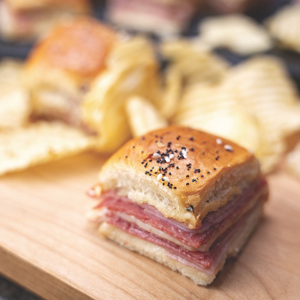 17701 simplehamandsalamisliders