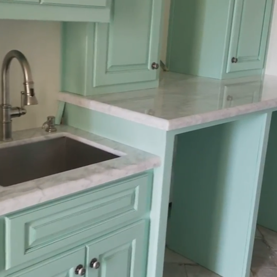 Epic stone green mudroom3