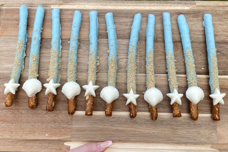 beach pretzel rods