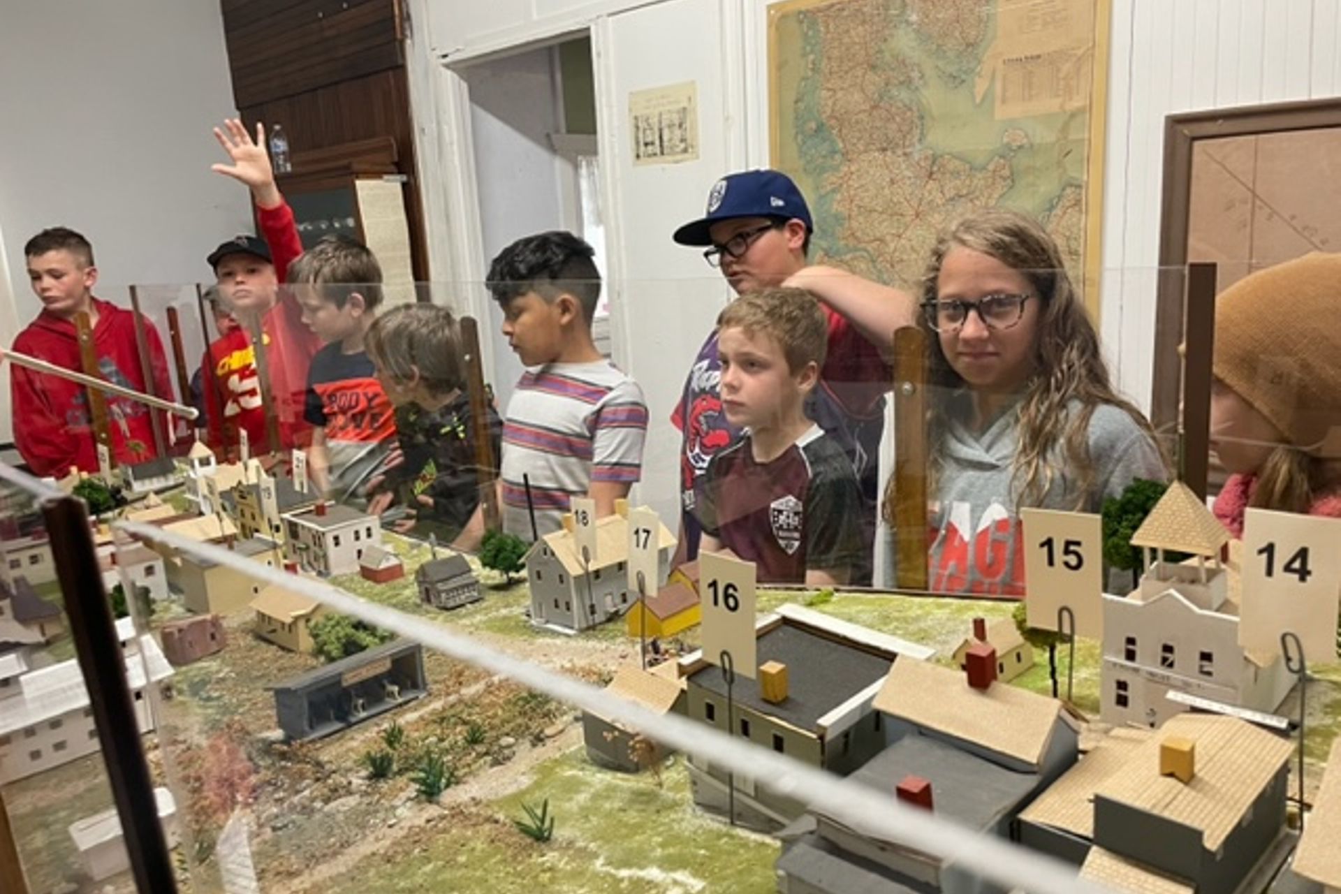 4th Graders Visit PCM