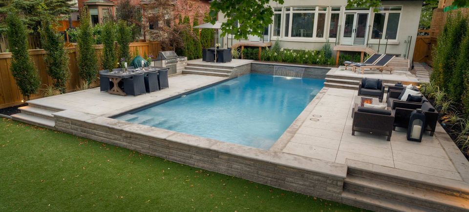 Family fun in a gently sloping yard betz pools limited img da414912069bd7b0 14 2910 1 a78d700