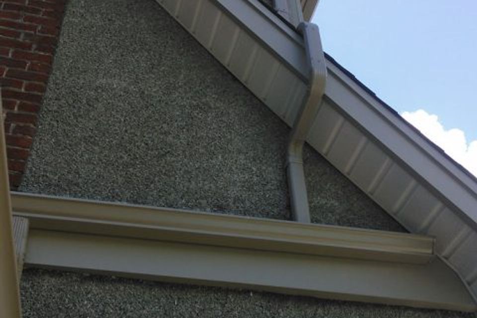 Downspout 480x640