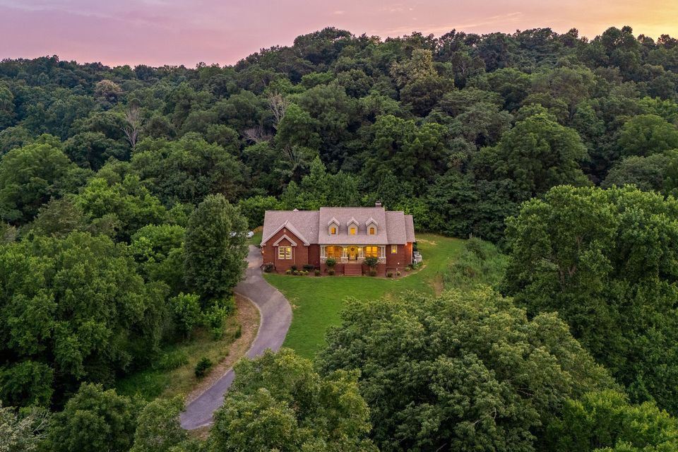 1 web or mls 147 giles hollow rd twilight   clear lens real estate photography 1