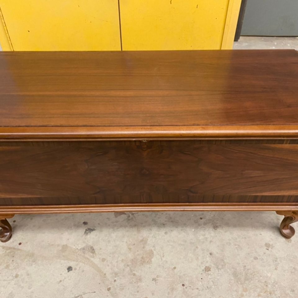 Furniture 9