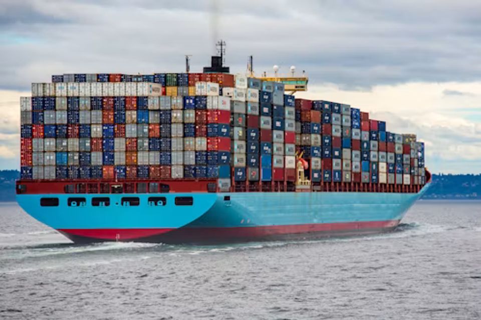 Uniendo origen y destino   cargo ship atlantic