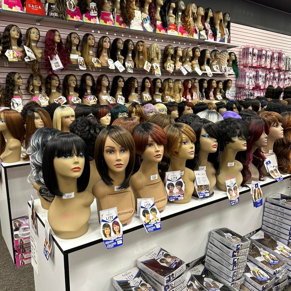 Largesupplyofwigs