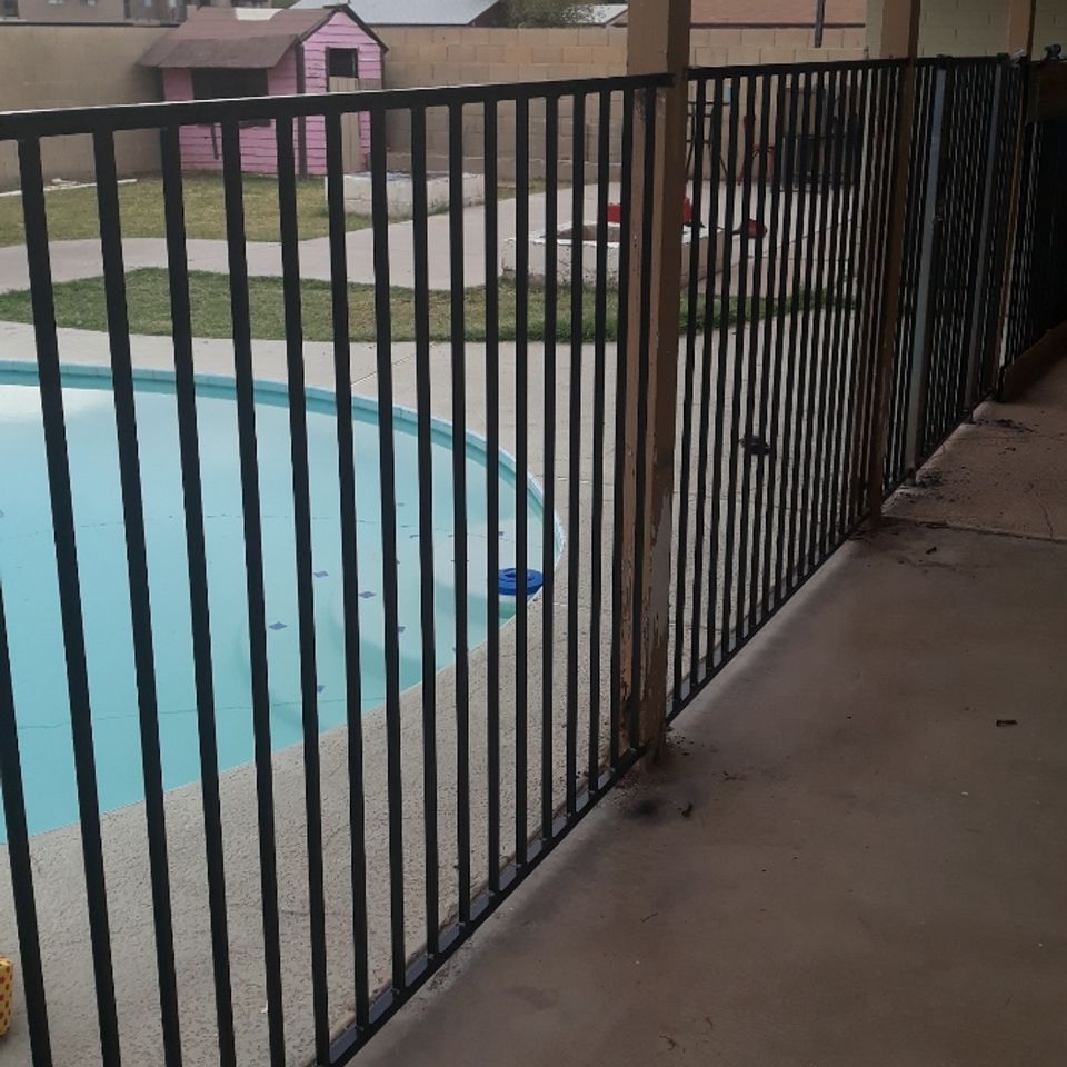 Poolfence2