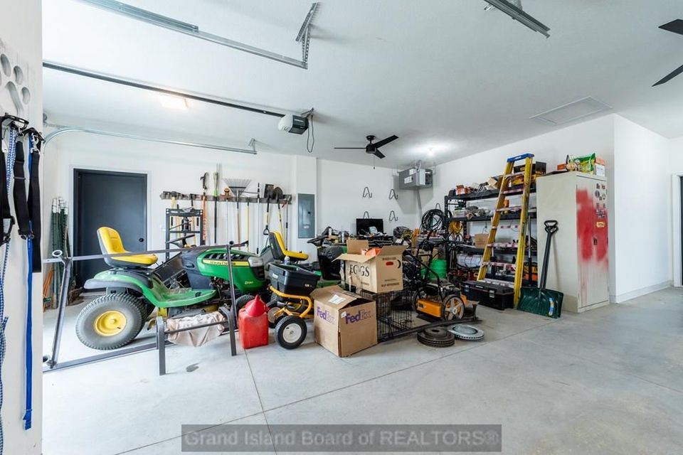 696 8th ave st. paul  ne 68873 c 9
