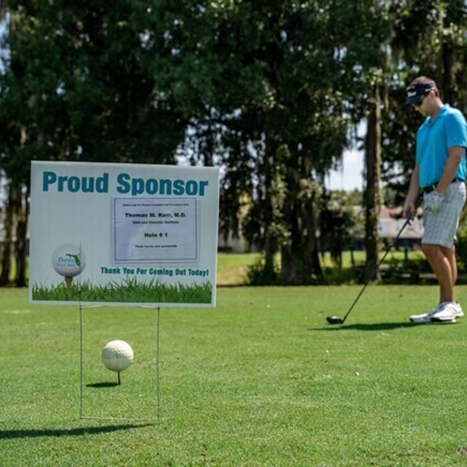 Player and sponsor x435