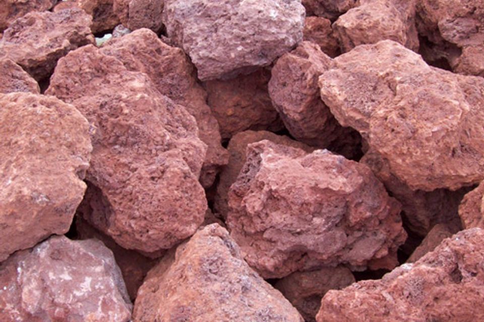 Red lava bldrs