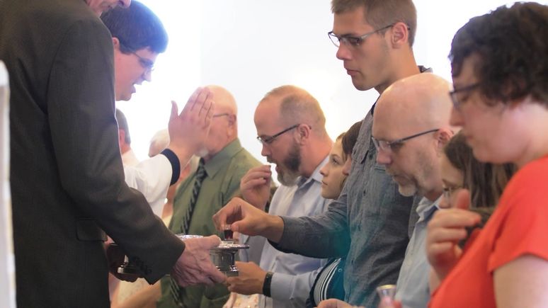 Communion distribution